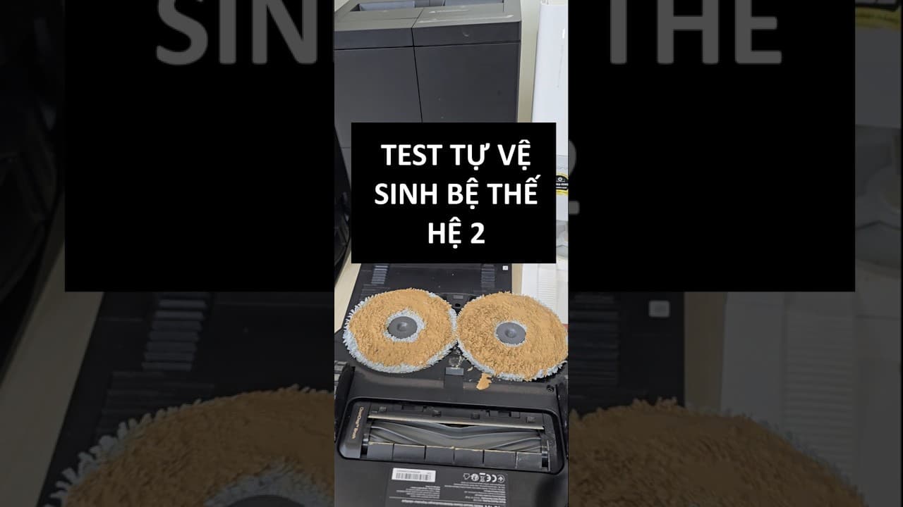 Hai giẻ lau MOVA E50 Ultra phủ kín bùn đất trên bệ tự vệ sinh, bài test thực tế của REON Center