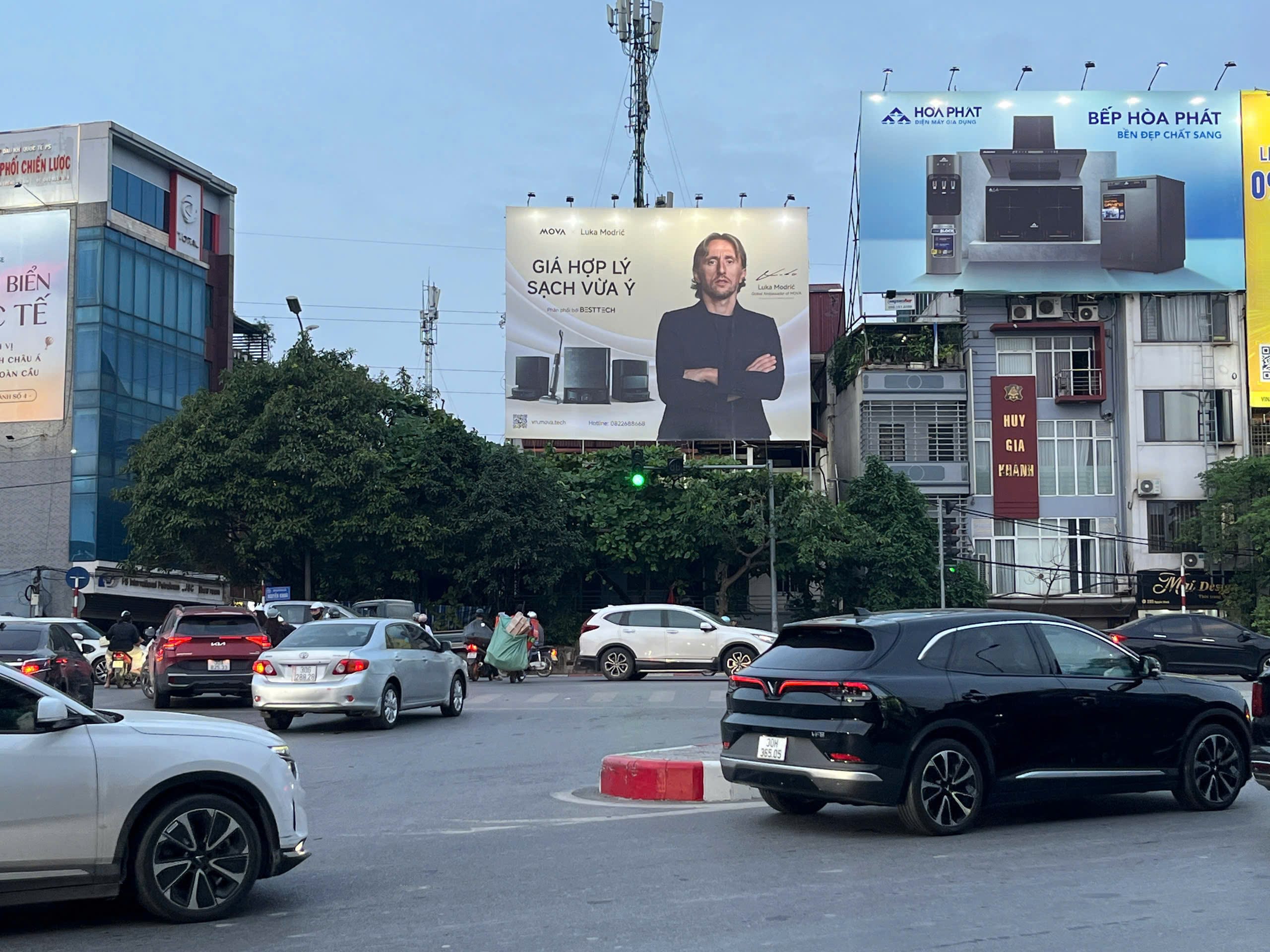 Biển quảng cáo MOVA tại Lãng Yên, Hà Nội